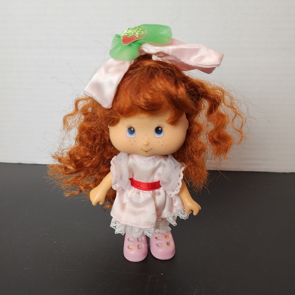 Vintage 1991 Strawberry Shortcake Berry Best Party Doll
